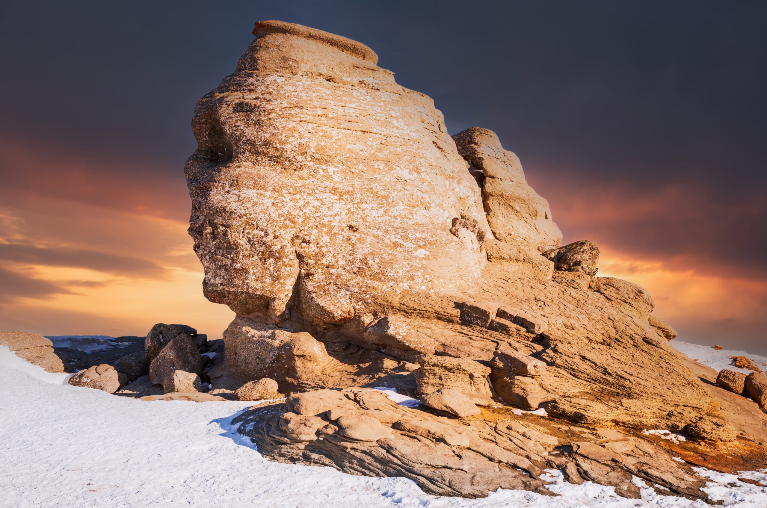 Bucegi,,Romania.,Beautiful,Sunset,With,Sphinx,,Natural,Rock,Formation,In